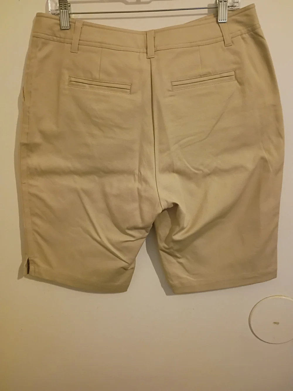 Charter Club Women's Bermuda Shorts in Navy and Tan with Gold-Tone Buckle Sz 12 - Picture 2 of 8